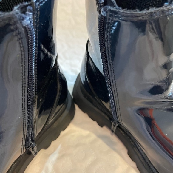 ZARA Chelsea Ankle Boots Black Combat Beatles Women’s Zippered Rubber Soles Goth - Picture 7 of 10